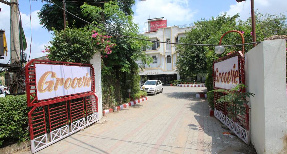 Hotel Groovie, Gurgaon 2
